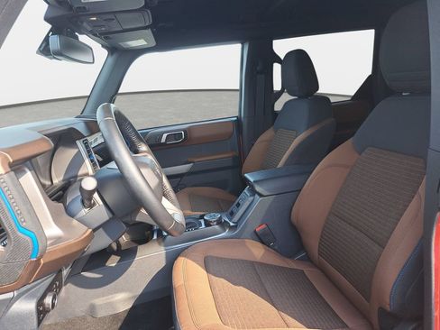Used 2023 Ford Bronco Outer Banks w/ Sasquatch Package AWD/4WD image 15