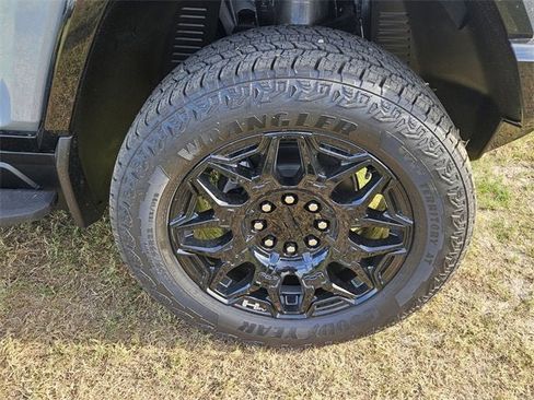 New 2026 GMC Hummer EV SUV image 16