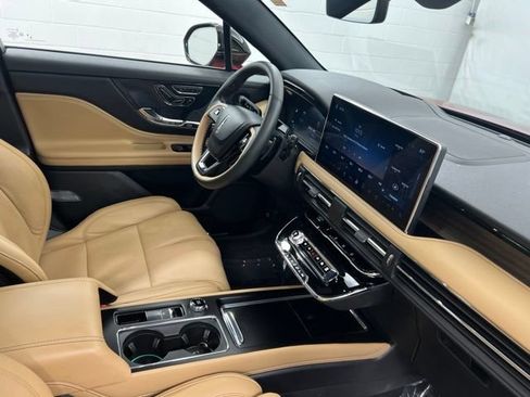 Certified 2023 Lincoln Corsair Grand Touring w/ Equipment Group 302A AWD/4WD image 28