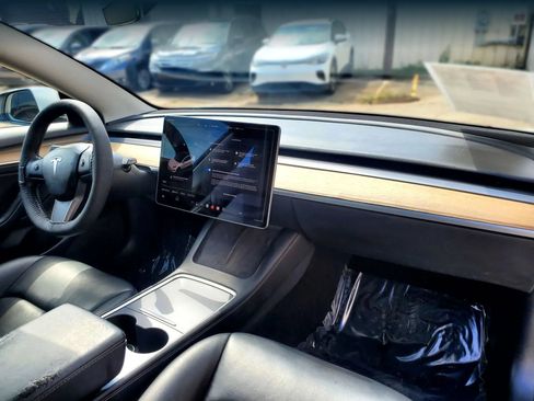 Used 2021 Tesla Model 3 Long Range AWD/4WD image 5