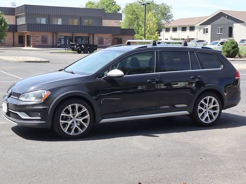 Used 2017 Volkswagen Golf Alltrack SEL AWD/4WD image 10