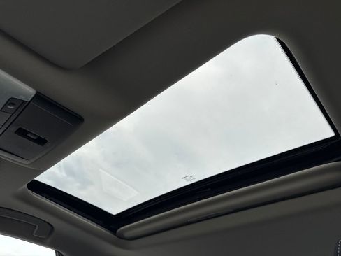 New 2026 Nissan Altima 2.5 SV w/ SV Special Edition Package AWD/4WD image 22