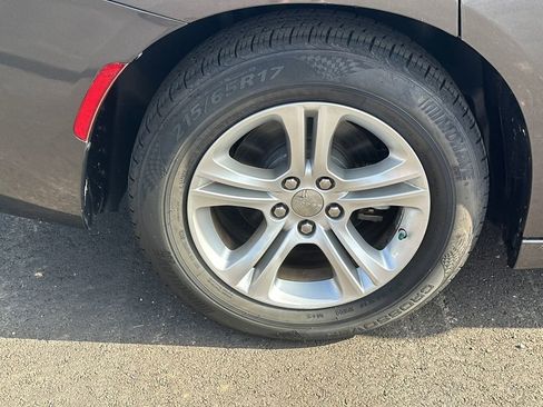 Used 2023 Dodge Charger SXT image 17