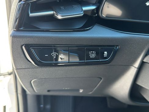 New 2025 Kia Niro EX image 26