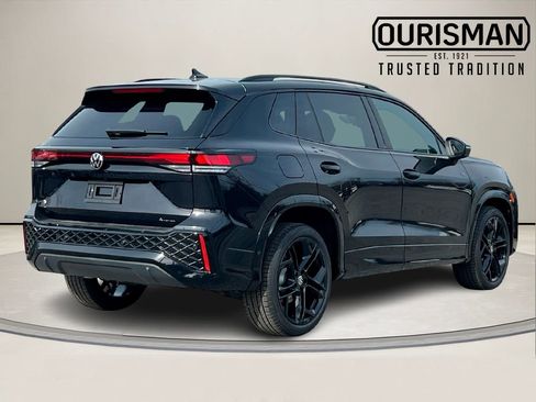 New 2026 Volkswagen Tiguan SE R-Line image 3