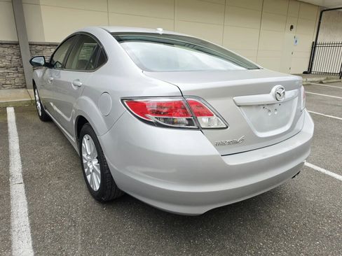 Used 2009 MAZDA MAZDA6 i Touring w/ Moonroof & Bose Pkg FWD image 3