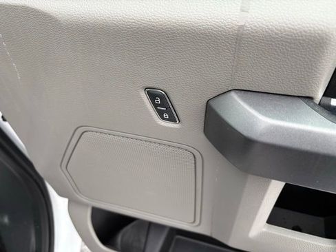 Used 2018 Ford F150 XLT w/ Trailer Tow Package image 29