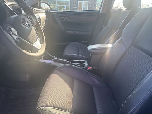 Used 2017 Toyota Corolla SE w/ Carpet Mat Package (TMS) image 10