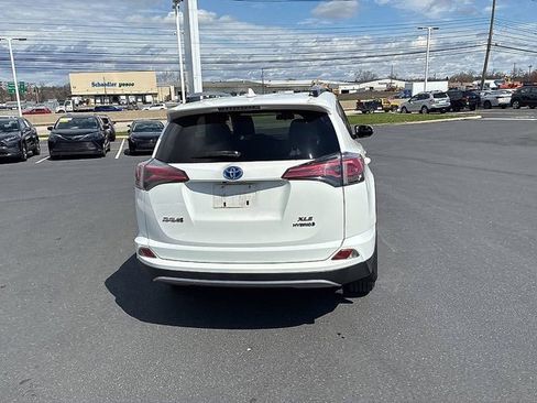 Used 2017 Toyota RAV4 XLE w/ Protection Package image 9
