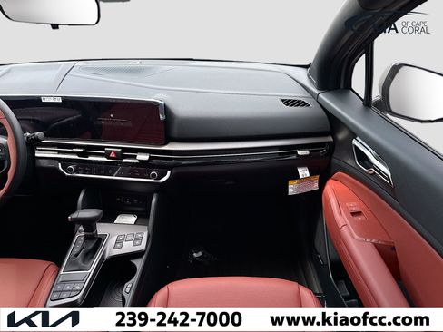 New 2026 Kia Sportage SX image 17