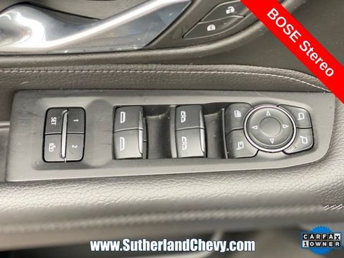 Used 2024 GMC Yukon XL Denali AWD/4WD image 16