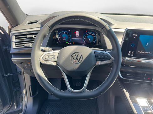 New 2026 Volkswagen Atlas Cross Sport SE image 10