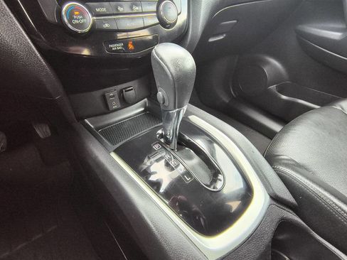 Used 2016 Nissan Rogue SL w/ SL Premium Package image 17