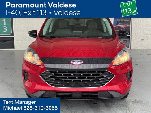Used 2021 Ford Escape SE w/ SE Sport Appearance Package image 22