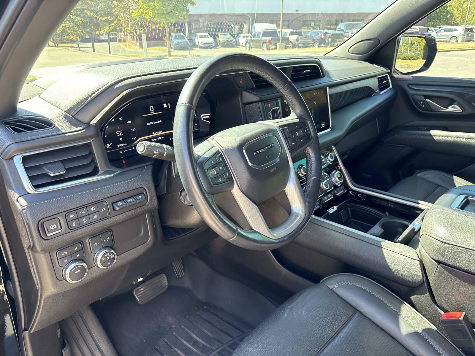 Used 2022 GMC Yukon Denali AWD/4WD image 19