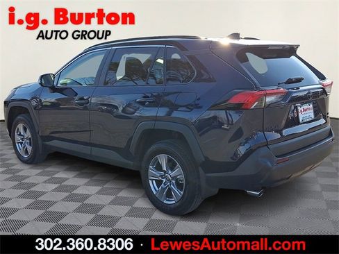 Used 2023 Toyota RAV4 XLE w/ XLE Grade Weather Package image 4