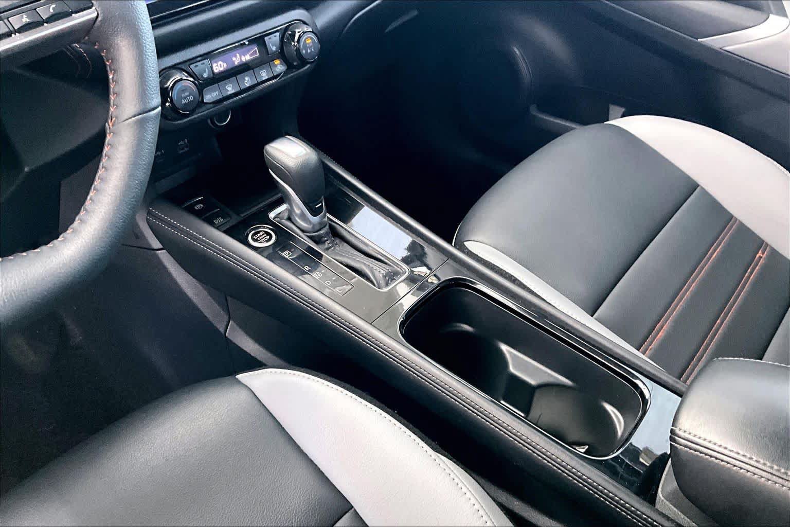 Certified 2024 Nissan Kicks SR w/ SR Premium Package FWD image 16