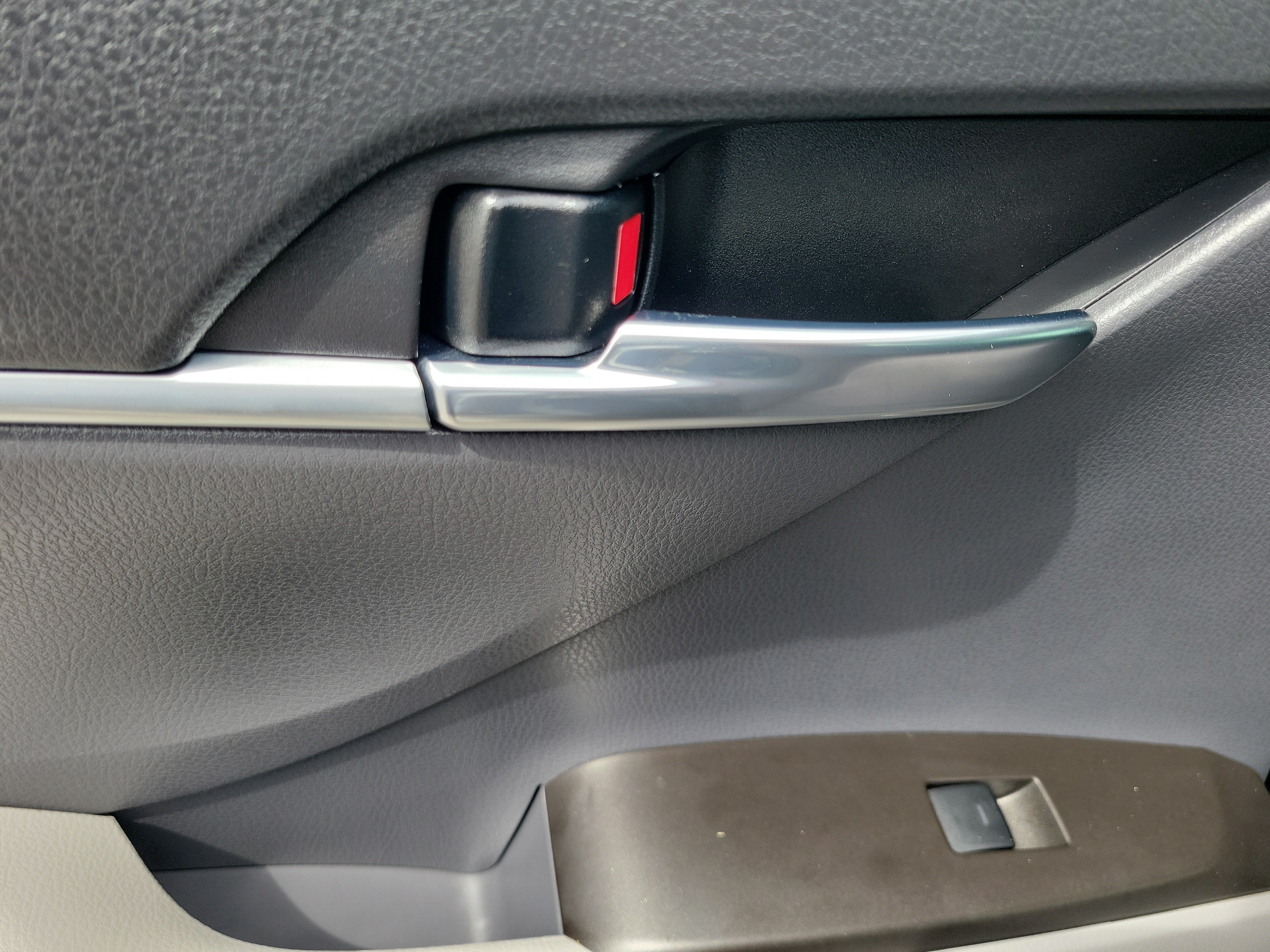 Used 2023 Toyota Camry LE FWD image 15