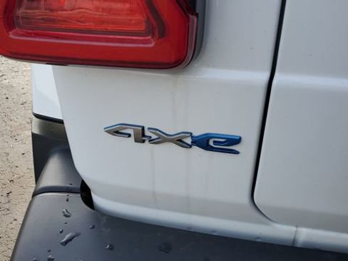 Certified 2022 Jeep Wrangler Unlimited Sahara w/ Cold Weather Group image 29