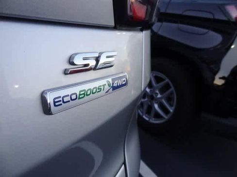 Used 2017 Ford Escape SE AWD/4WD image 7