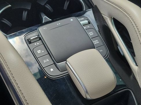 Used 2022 Mercedes-Benz GLE 350 4MATIC image 33