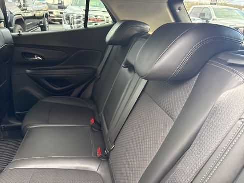 Used 2022 Buick Encore Preferred w/ Safety Package image 22