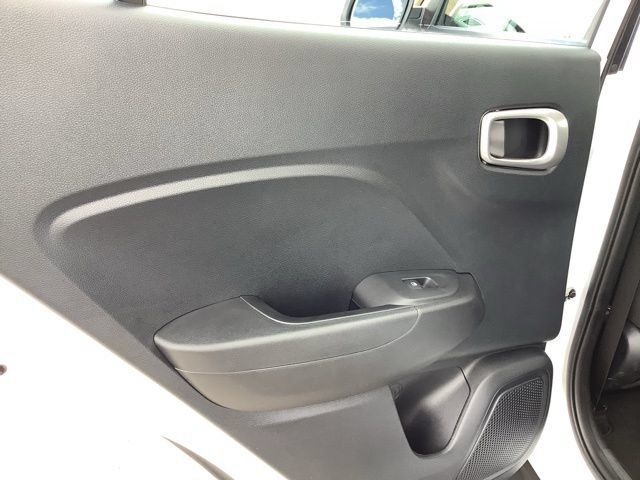 Used 2026 Hyundai Venue SEL FWD image 19
