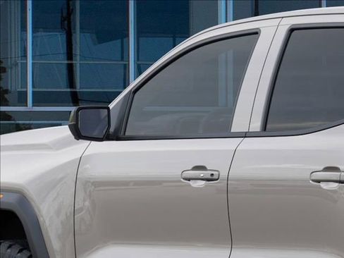 New 2026 GMC Canyon Elevation image 12