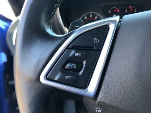 Used 2021 Chevrolet Camaro LT w/ Technology Package image 18