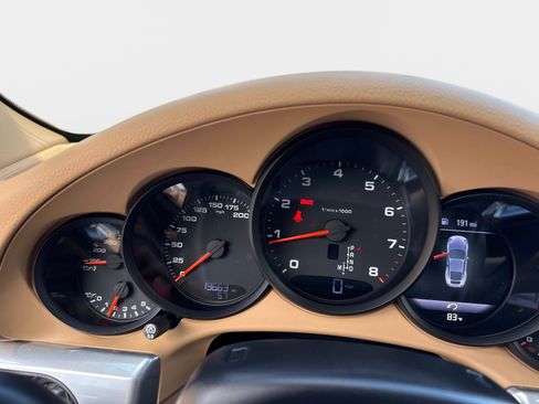 Used 2017 Porsche 911 Carrera 4 AWD/4WD image 41