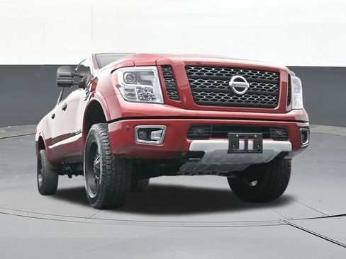 Used 2018 Nissan Titan PRO-4X w/ Pro-4x Convenience Package AWD/4WD image 54