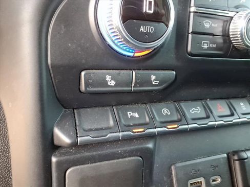 Used 2020 GMC Sierra 1500 Elevation w/ Elevation Value Package image 15