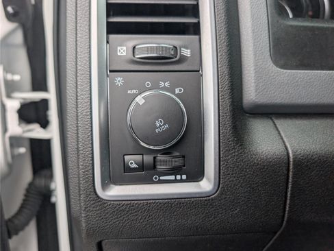 Used 2019 RAM 1500 Big Horn AWD/4WD image 20