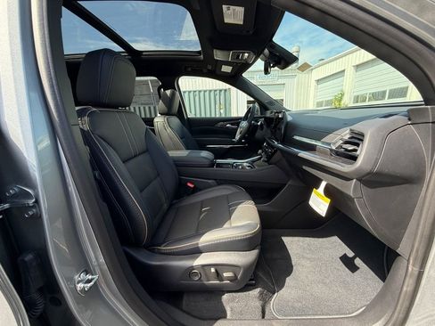 New 2026 Chevrolet Traverse High Country FWD image 28