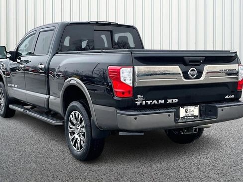Used 2018 Nissan Titan Platinum Reserve image 4