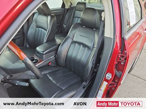 Used 2009 Chrysler 300 C w/ Luxury Group II image 9