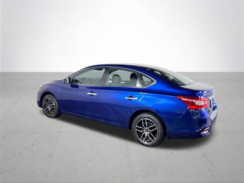 Used 2018 Nissan Sentra S image 8
