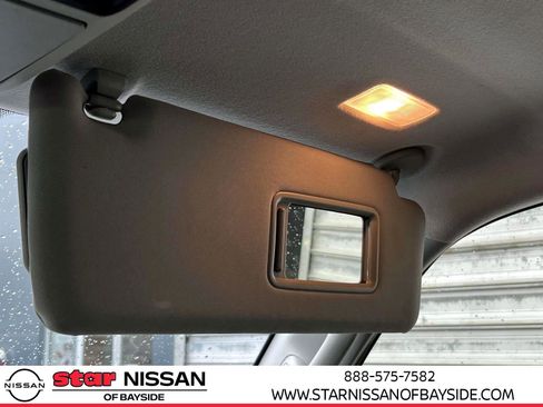 Used 2024 Toyota 4Runner SR5 AWD/4WD image 32