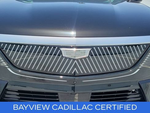Certified 2025 Cadillac Escalade IQ Luxury 2 w/ LPO, Premium Carpet Package AWD/4WD image 11