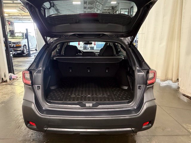 Used 2024 Subaru Outback Premium AWD/4WD image 7