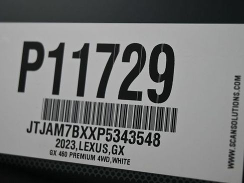 Used 2023 Lexus GX 460 Premium w/ Accessory Package AWD/4WD image 30