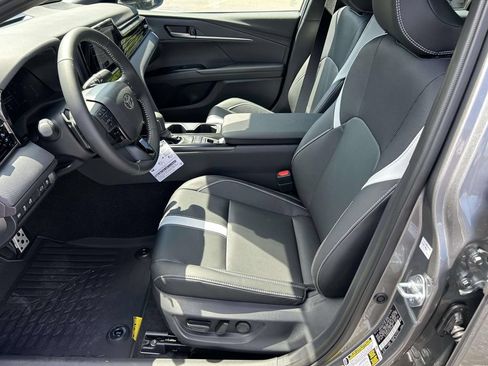 New 2026 Toyota Camry SE FWD image 14