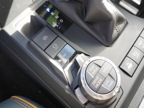 Used 2025 Toyota 4Runner Trailhunter image 27