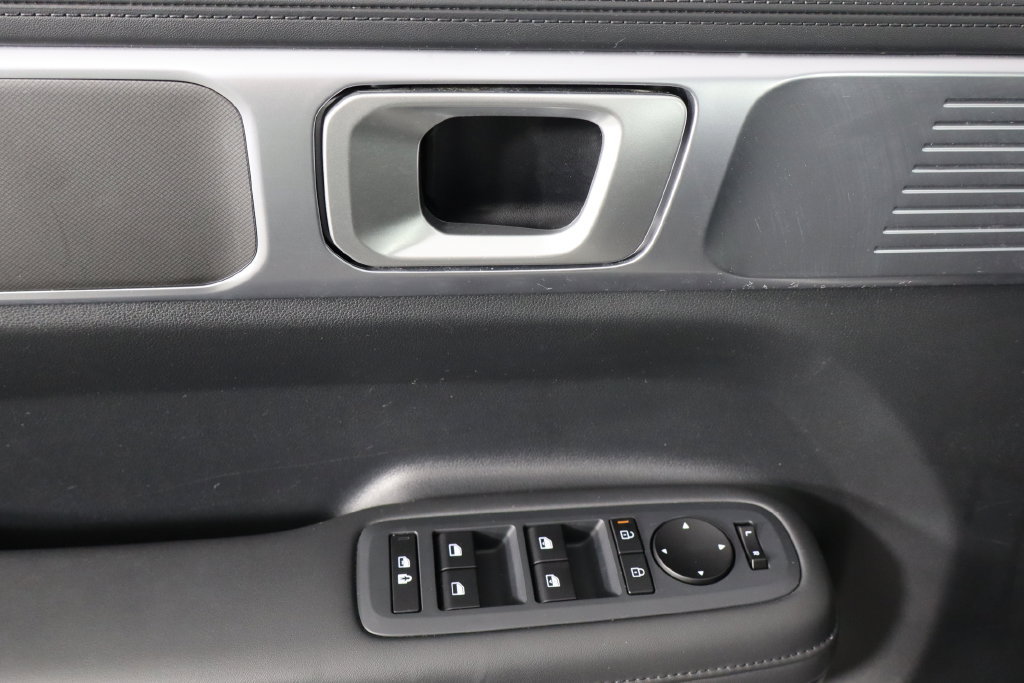 Used 2026 Hyundai Santa Fe SEL FWD image 22