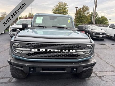 Used 2022 Ford Bronco Badlands w/ Sasquatch Package AWD/4WD image 2