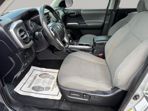 Used 2021 Toyota Tacoma SR5 image 15