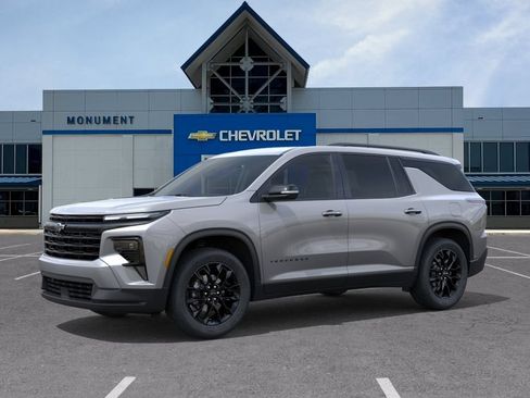 New 2026 Chevrolet Traverse LT w/ Midnight/Sport Edition FWD image 2