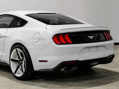 Used 2020 Ford Mustang Premium RWD image 15