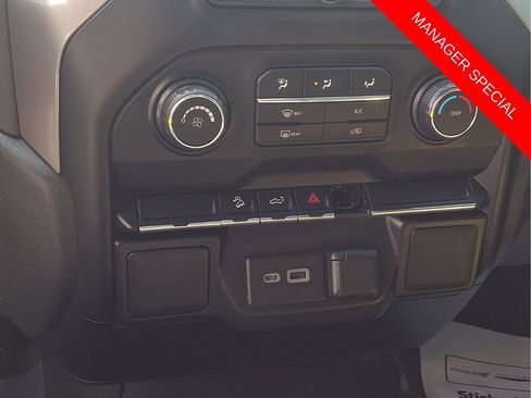 Used 2021 Chevrolet Silverado 1500 Custom Trail Boss AWD/4WD image 9