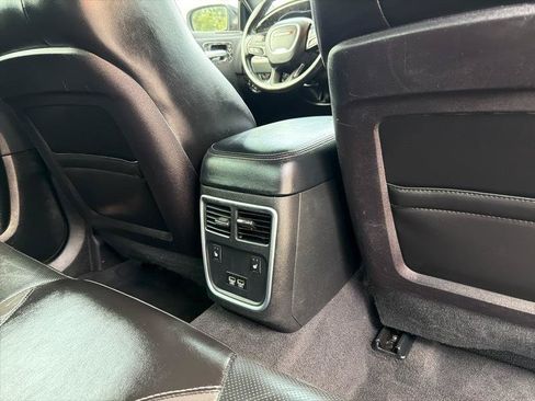 Used 2022 Dodge Charger SXT w/ Leather Interior Group RWD image 9